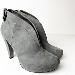 SZ 7 Gray Guess Booties Manmade
